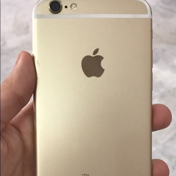 Gold IPhone 6 - Picture 1 of 2